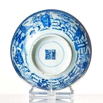 A blue and white bowl, Qing dynasty, 18th century.