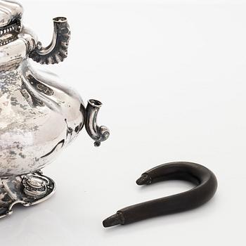 Ivan Gubkin, Kaffe- och teservis, 4 delar, silver, Moskva 1847-48.