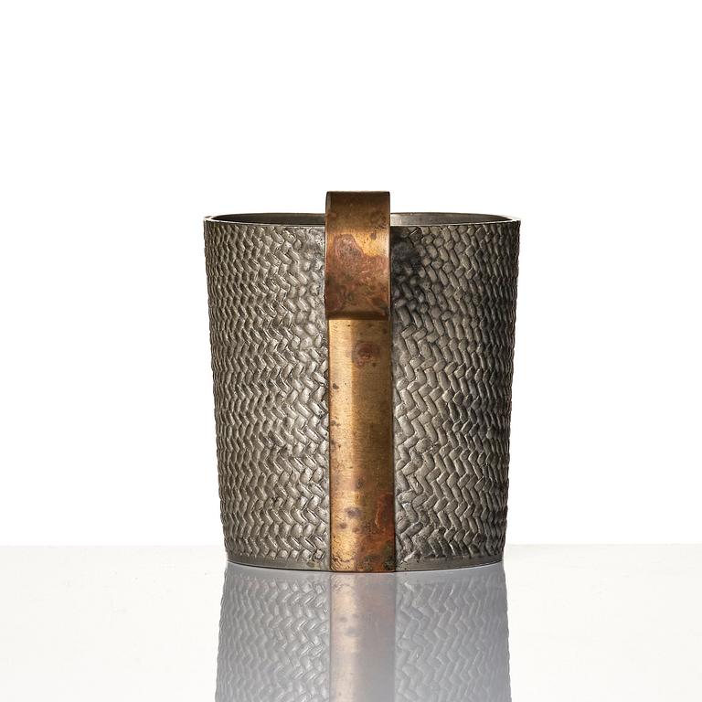 Björn Trägårdh, mugg, Firma Svenskt Tenn, modell "A 2272", Stockholm 1936.
