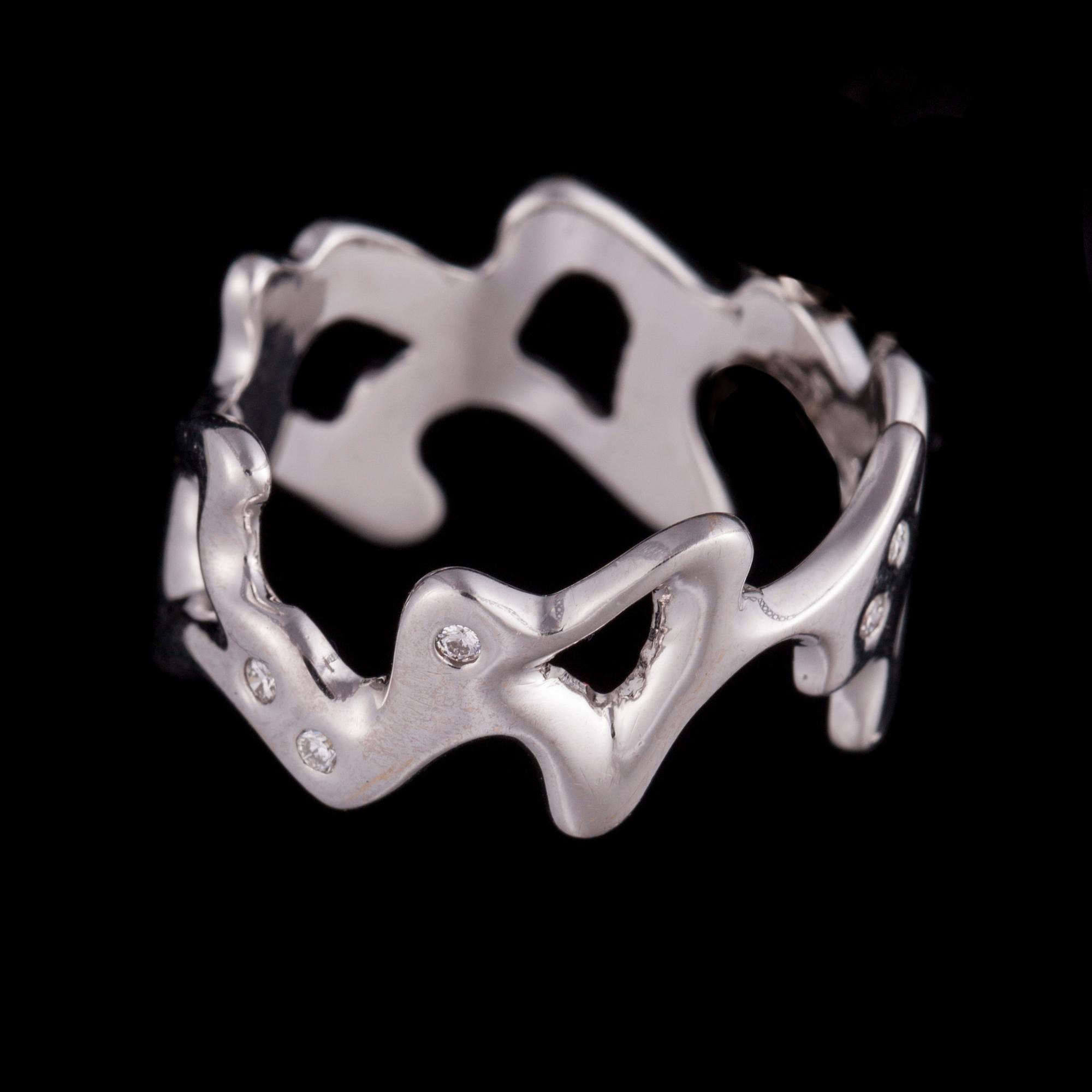 RING, 14K vitguld, diamanter, finska kontrollstämplar. Vikt ca 4,9 g.