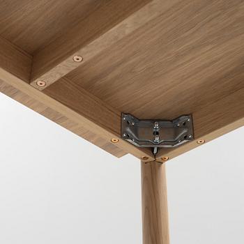 Thomas Bentzen, matbord, "Linear Wooden Table", Muuto, Danmark.