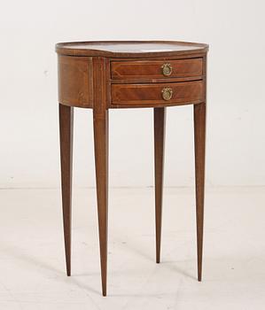 BYRÅ, gustaviansk stil, 18/1900-tal.