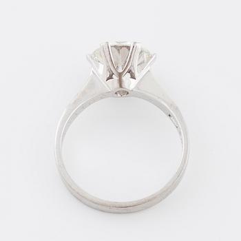 A brilliant cut diamond ring by Jarl Sandin Göteborg, 1987.