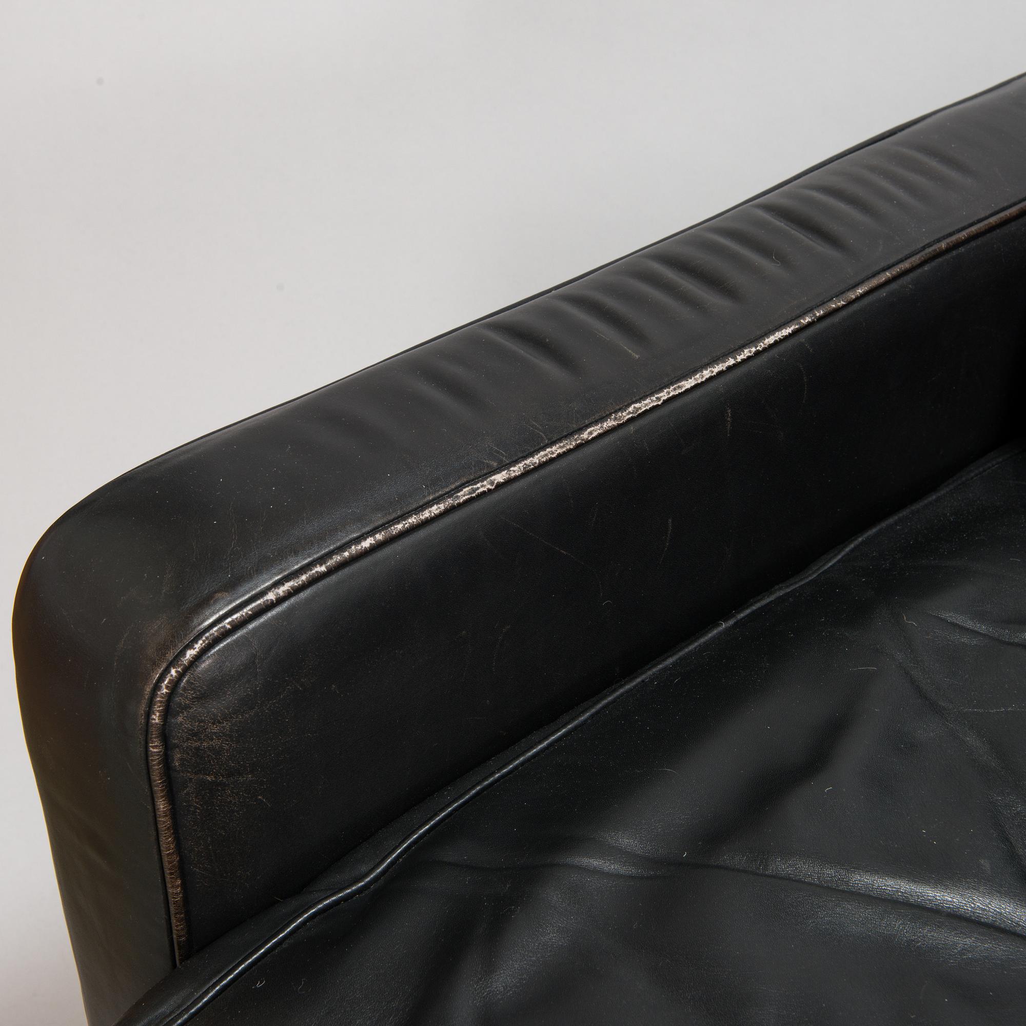 Ben af Schultén, a 1970's  B590, 'Big Ben' sofa for Artek.