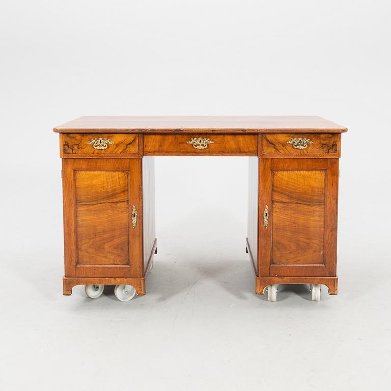 Skrivbord omkring 1900.