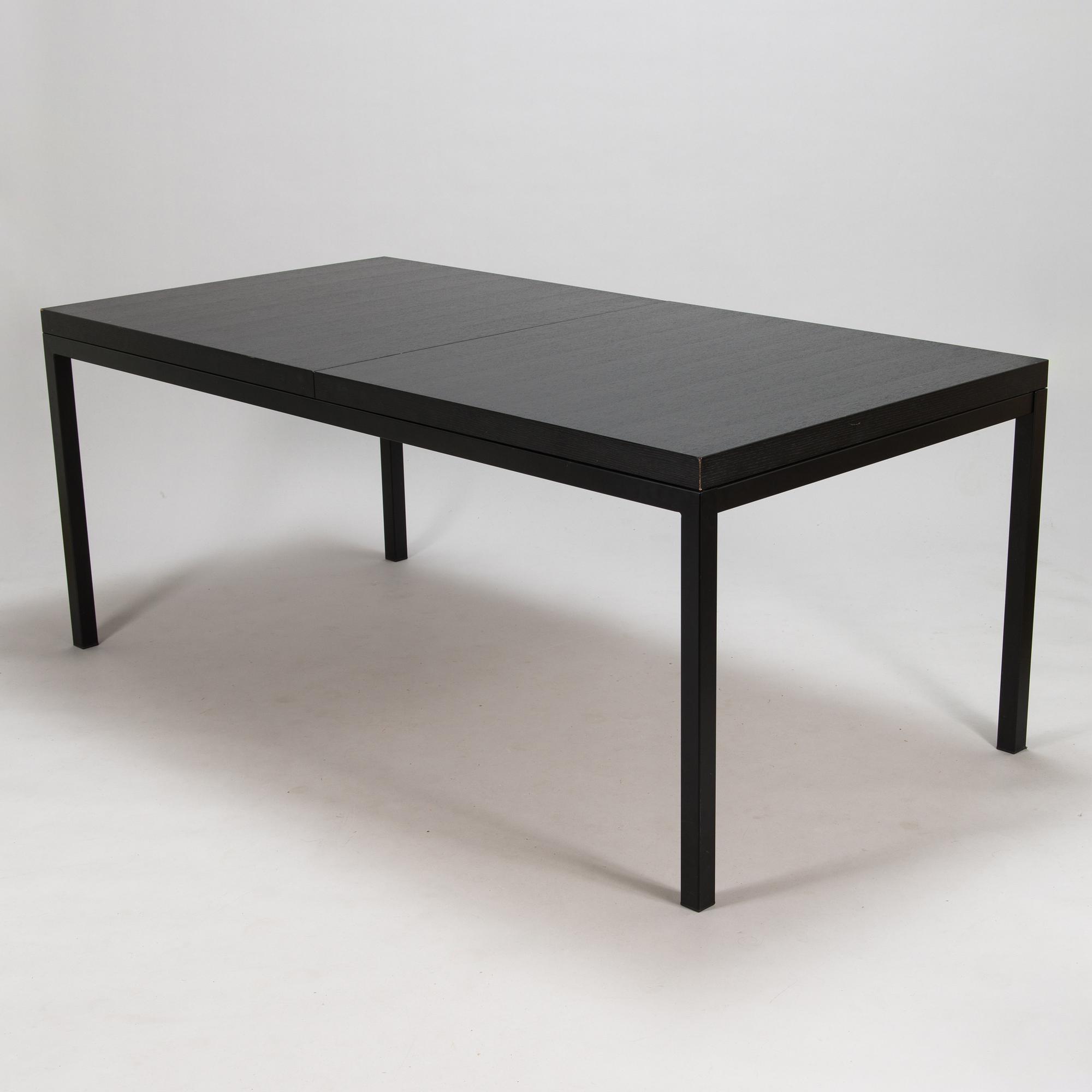 Matbord samt stolar, 10 st, "Menton" för BoConcept 2010-tal.
