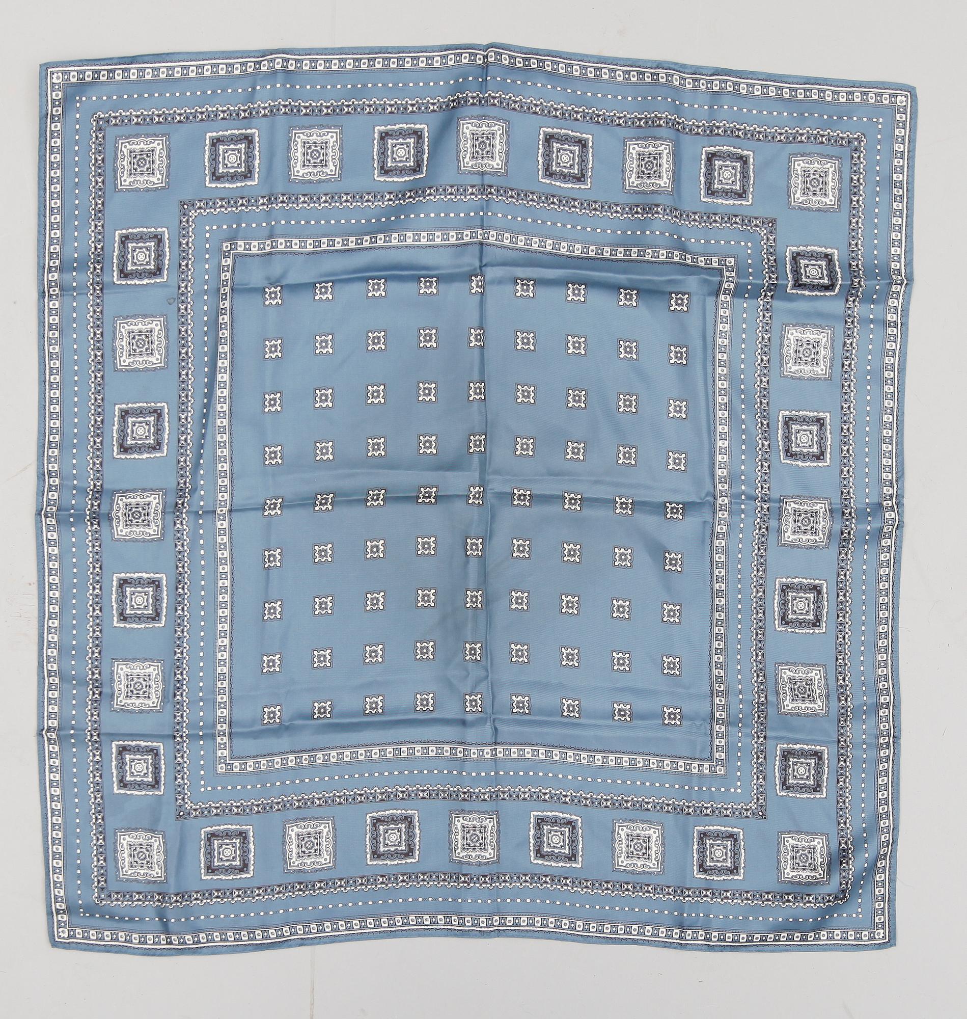SCARVES, 11 st, silke.