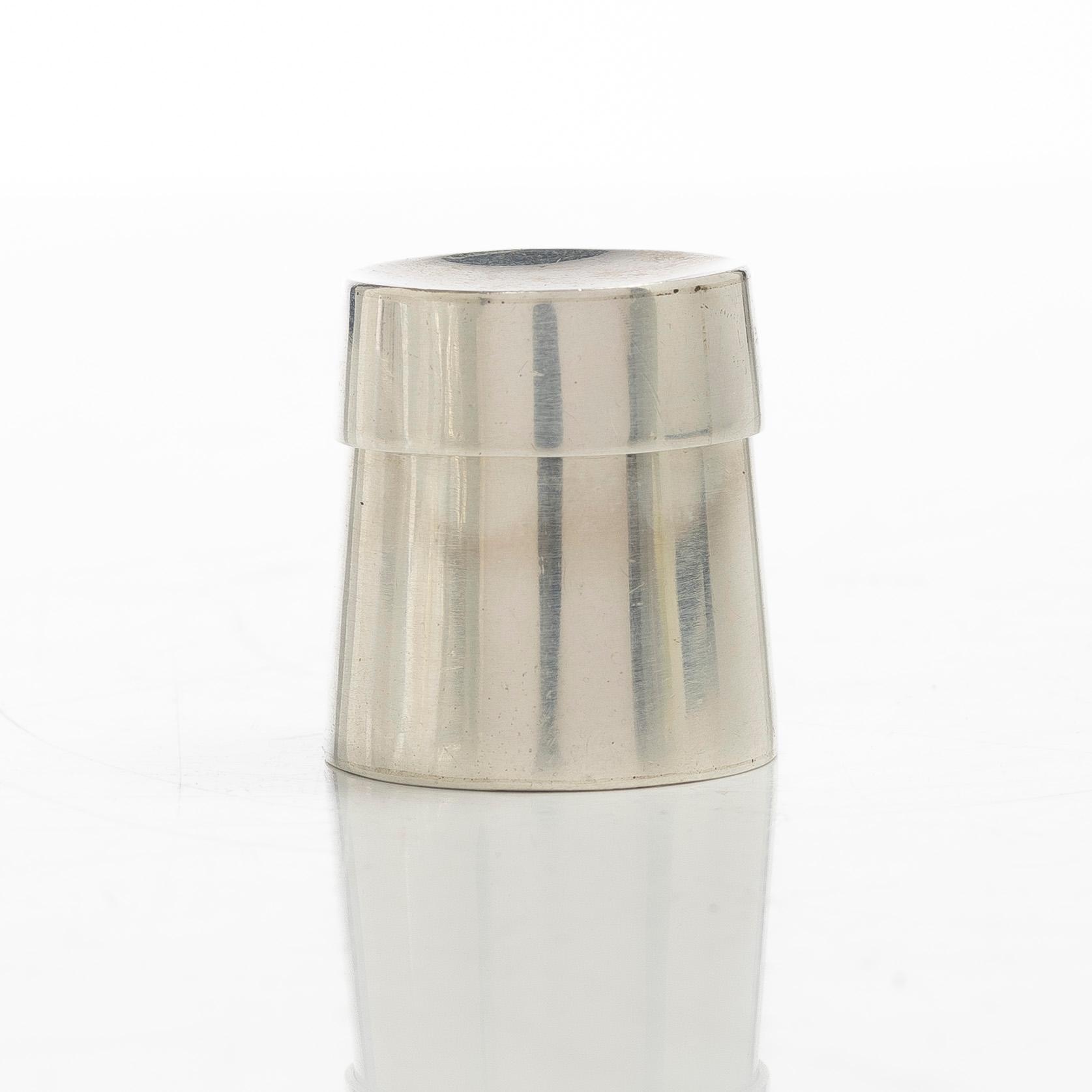 Sven-Erik Högberg, a silver pill box, Gothenburg, 1967.