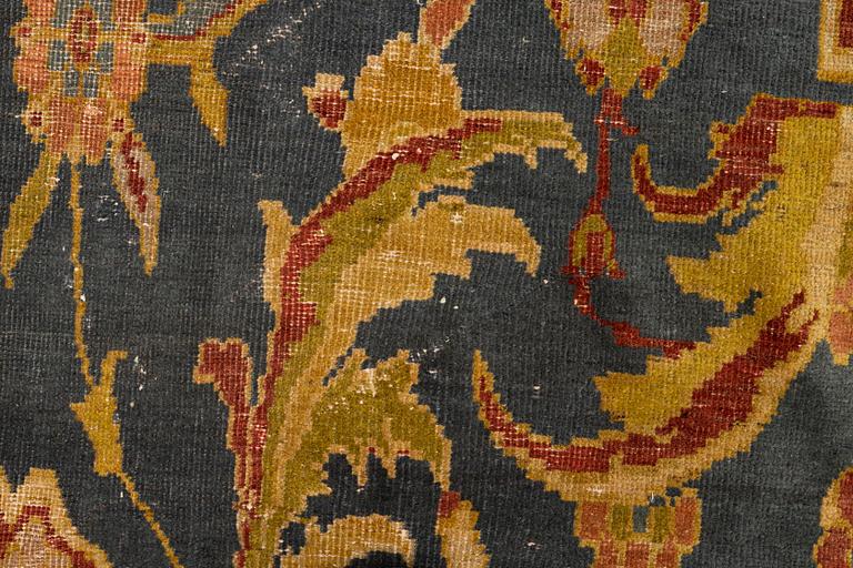 A carpet, antique Ziegler Mahal, ca 452 x 321 cm.