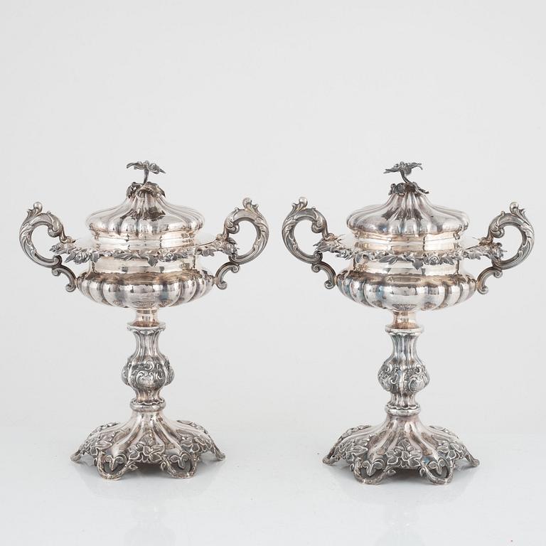 A pair of Swedish silver sugar bowls, mark of Gustaf Möllenborg, Stockholm 1857.