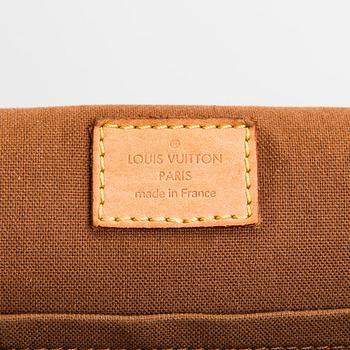 Louis Vuitton, "Bosphore Messenger PM", väska.