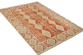 A Kilim carpet, c. 301 x 198 cm.