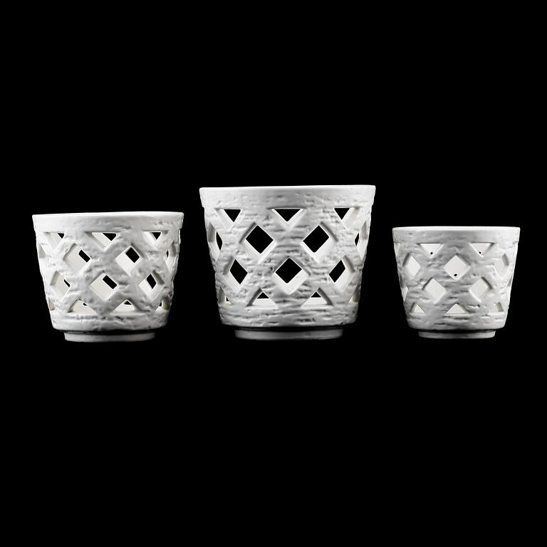 YTTERFODER, 3 st, stengods, Gunnar Nylund, Rörstrand.