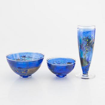 Bertil Vallien, 2 glass bowls and one cup.