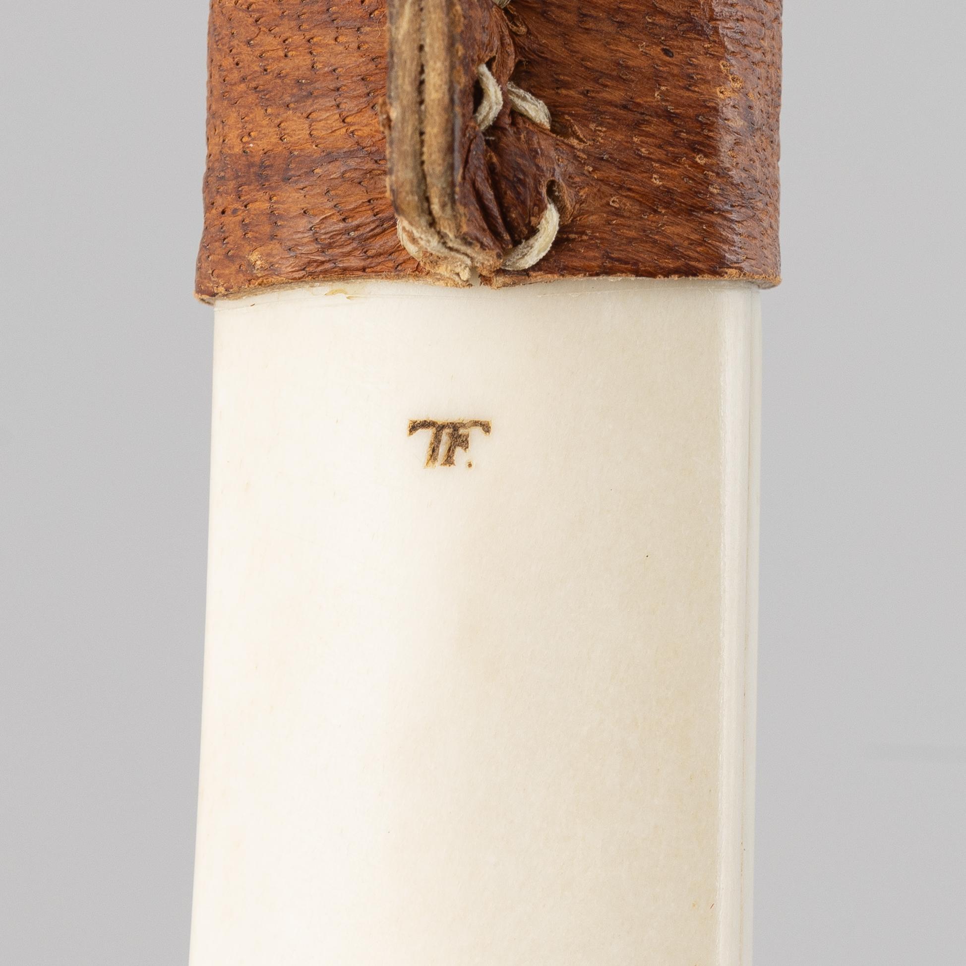 Torsten Fankki, a reindeer horn knife.