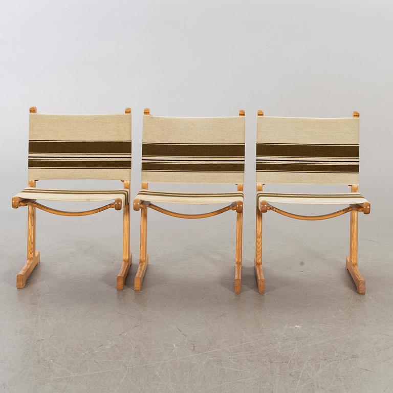 A late 20th century “Spisestue 594”, Ditte & Adrian Heath, France & Son dining table with 6 chairs.