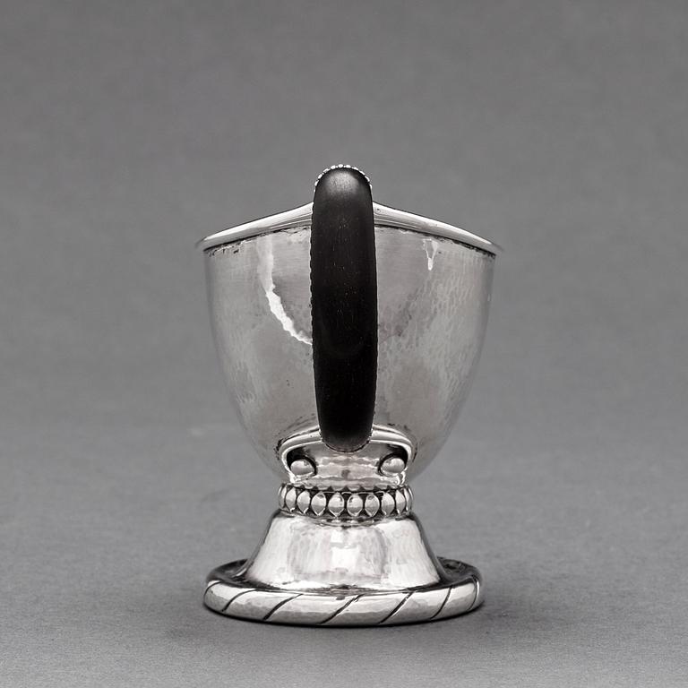 Georg Jensen, a 4 pieces coffee and tea service, Copenhagen 1915-19, 830/1000 silver. Design nr 88.