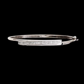 274. BANGLE, brilliant cut diamonds, tot. 0.80 cts.