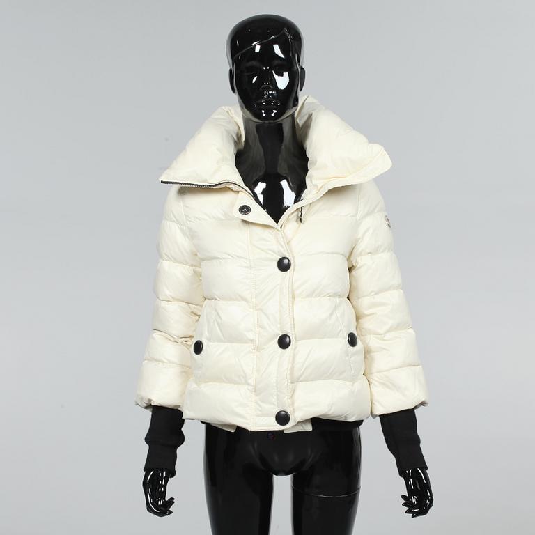 JACKA, Moncler.