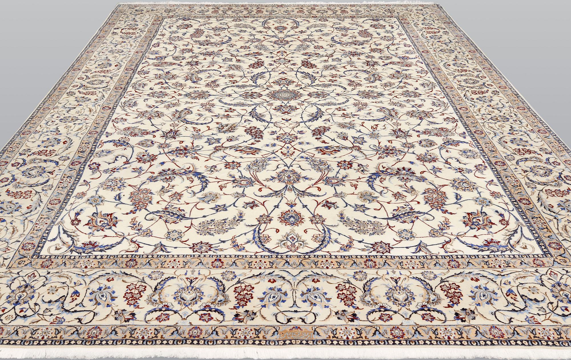 Matta, Nain, part silk, sk 4 LAA, 360 x 252 cm.