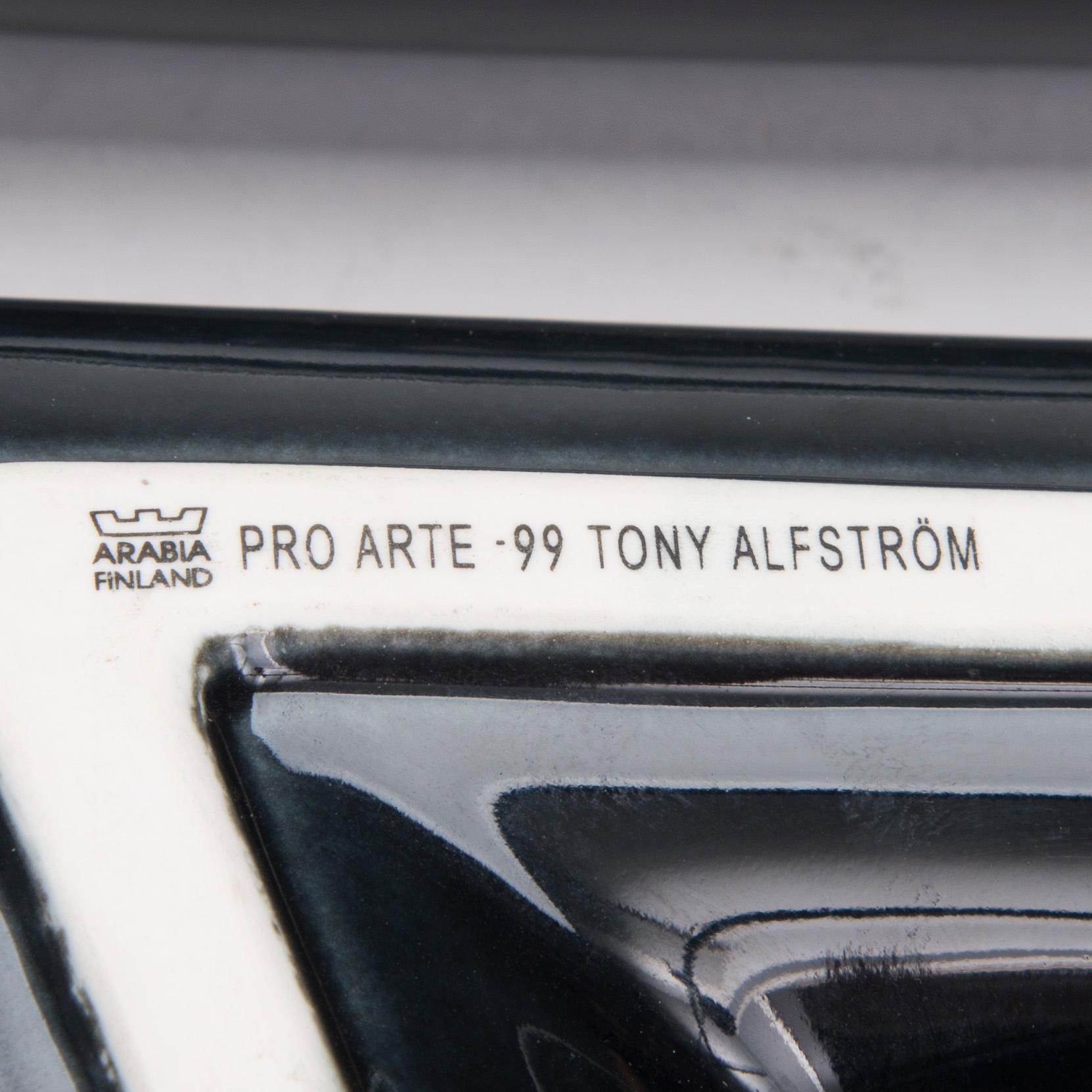 SERVERINGSSKÅL, porslin, Tony Alfström Pro Arte -99, Arabia.