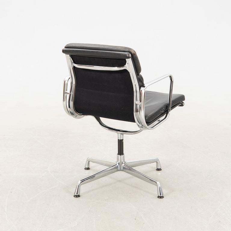 Charles and Ray Eames, kontorsstol, "EA 208 Soft Pad Chair", Vitra.