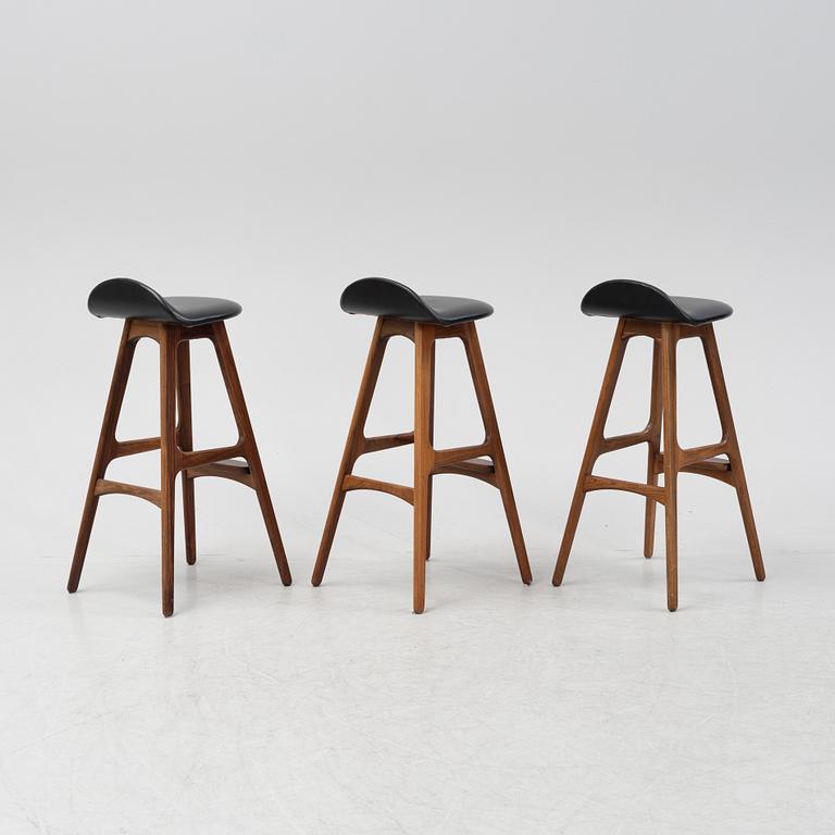 Erik Buch, three model 'OD61' rosewood bar stools from Odense Maskinsnedkeri A-S, Denmark, 1960's.