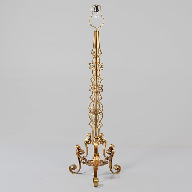 GOLVLAMPA, 1900-talets mitt.