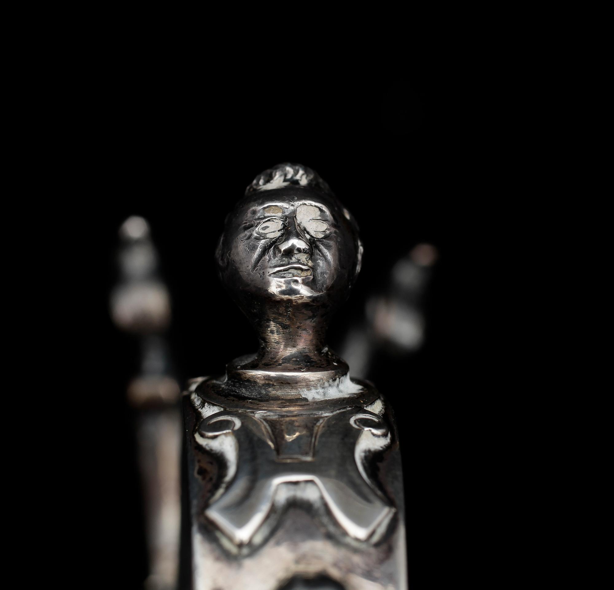 DRYCKESKANNA. silver, renässansstil, importstämplar samt K. Anderson, Stockholm, 1941. Vikt ca1180g.