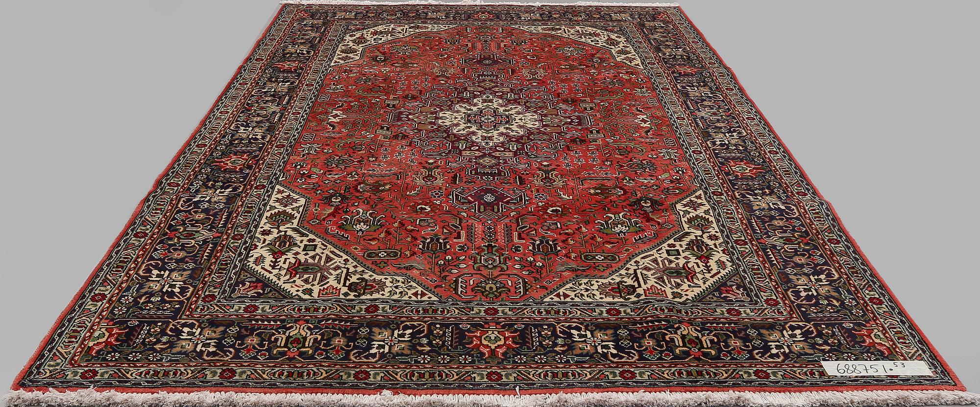 MATTA, Täbriz, ca 295 x 205 cm.
