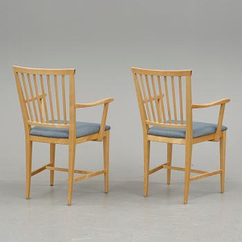 KARMSTOLAR, ett par, "Talavid", Carl Malmsten, Stolab 1995.