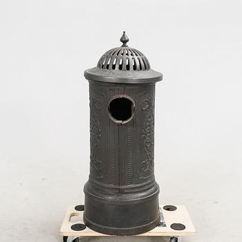 A cast iron Husqvarna stove No 52 around 1900.