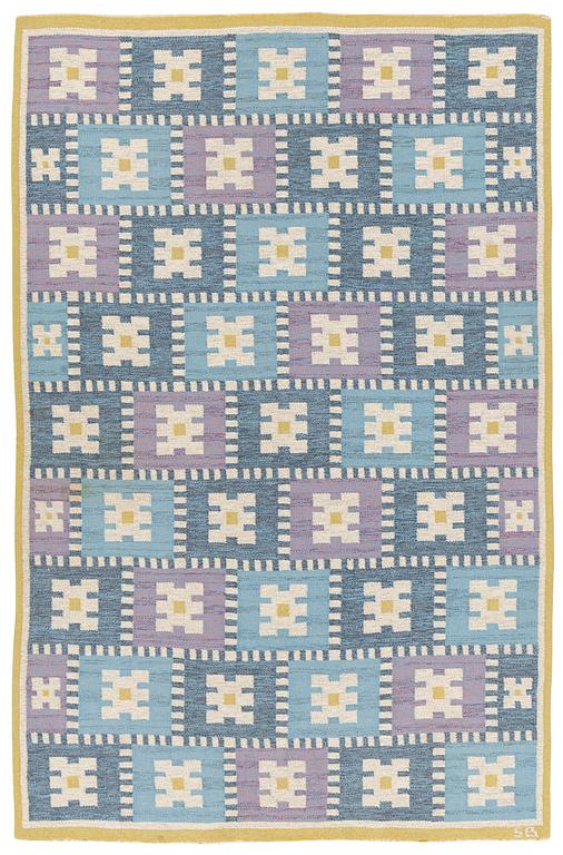 Sigvard Bernadotte, a carpet, "Vitsippa", flat weave, 298 x 195 cm, signed SB.