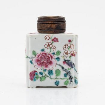 A famille rose tea caddy, Qing dynasty, Qianlong (1736-95).