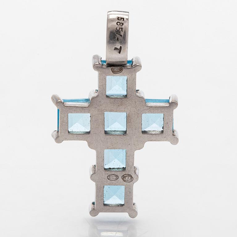 Hänge i form av kors, 14K vitguld med topaser.