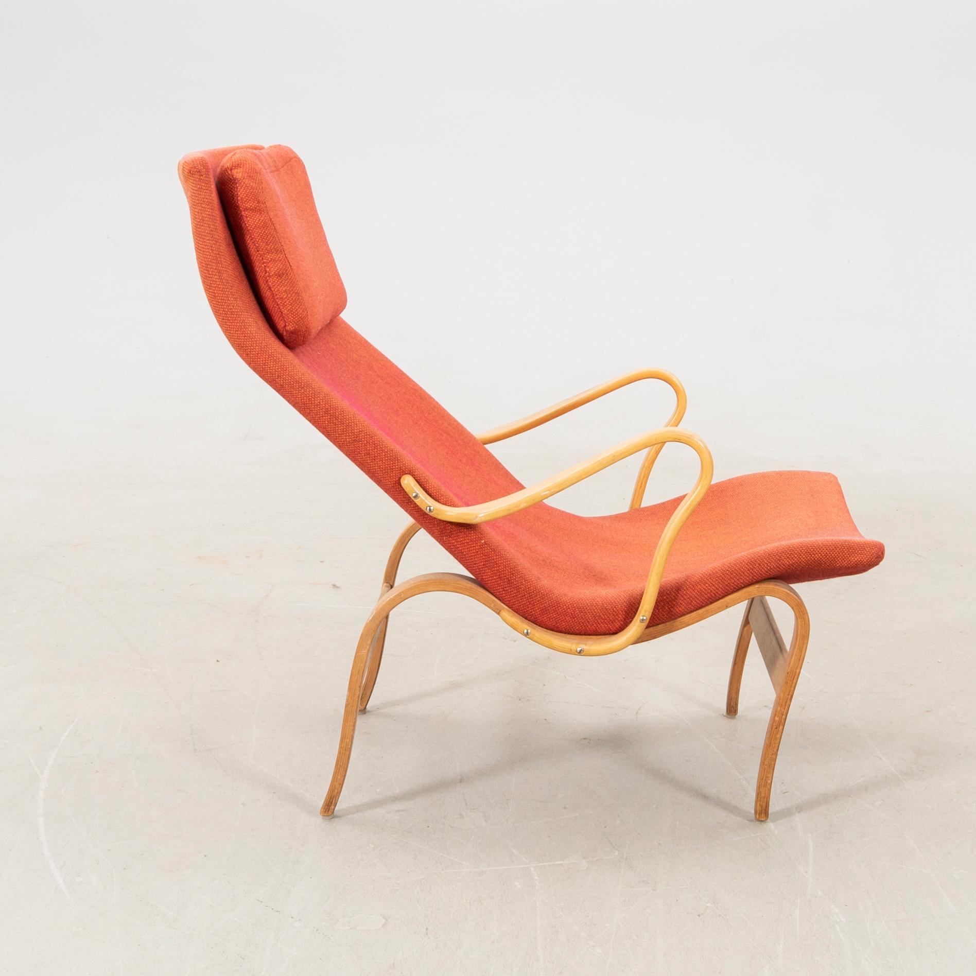 Bruno Mathsson, lounge chair, Värnamo dated 1943.