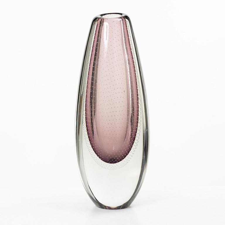 Gunnel Nyman, Vase, "GN 26", Nuutajärvi Notsjö, Finland.