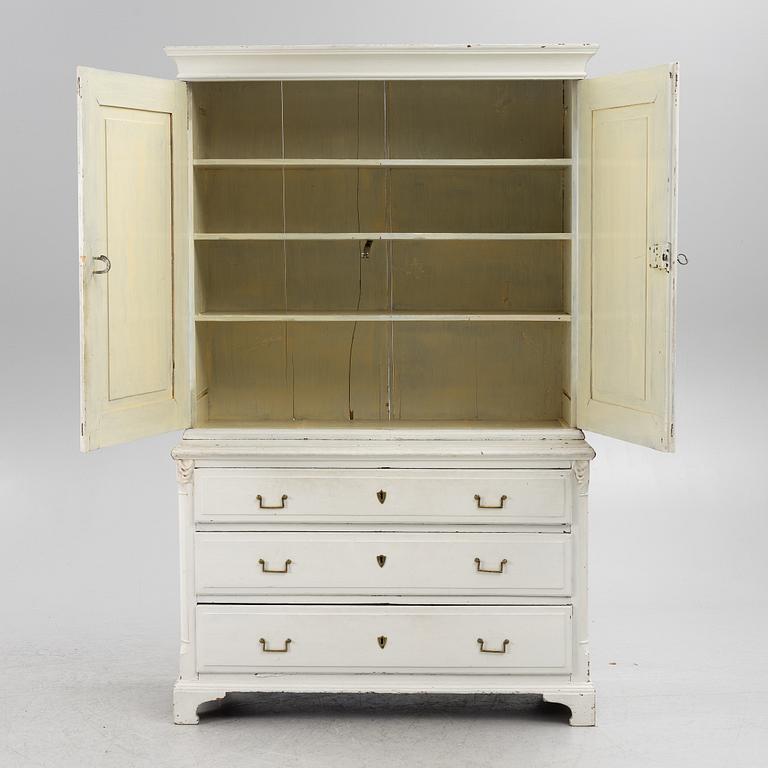 A late Gustavian cabinet, circa 1800.
