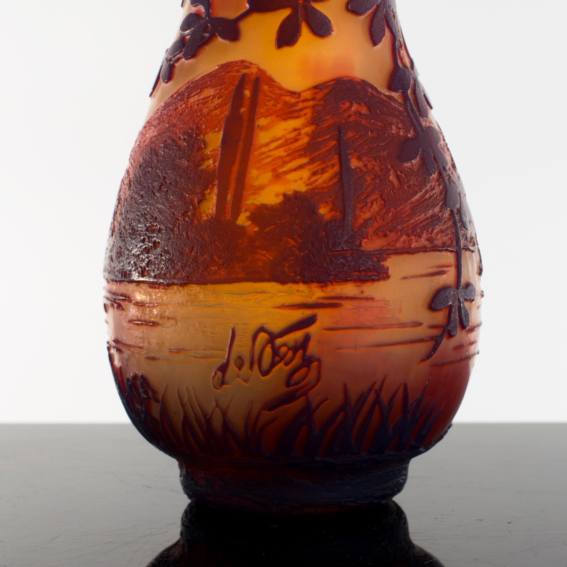 VAS, överfångsglas, märkt De Vez (De Varreux), Cristallerie de Pantin, Paris, 1900-talets början.