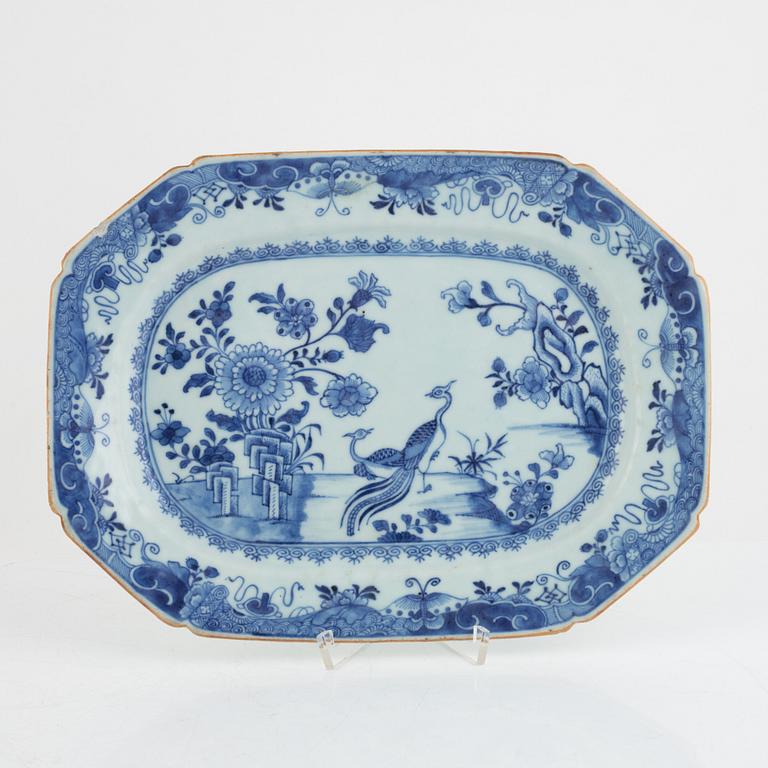 A Chinese blue and white tureen dish and two dishes, Qing dynasty, Qianlong (1736-95) and around 1800.