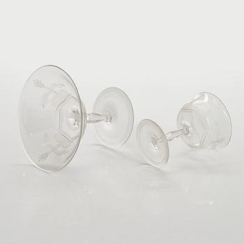 Edvard Hald, A set of 78 pieces "H 208" glassware, Orrefors.