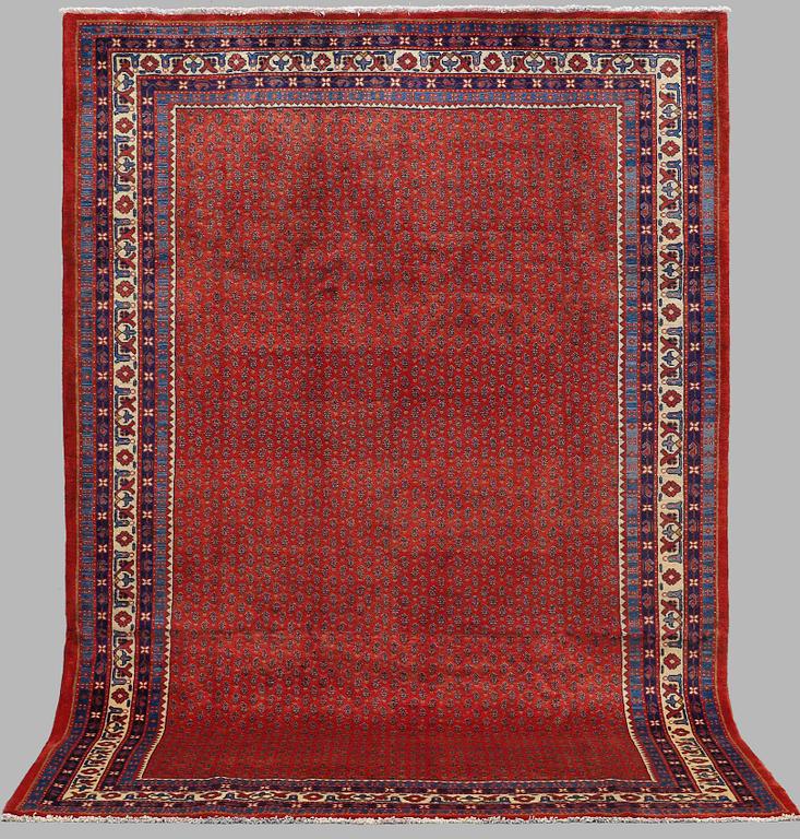 A CARPET, Saruk-Mir, around 325 x 220 cm.