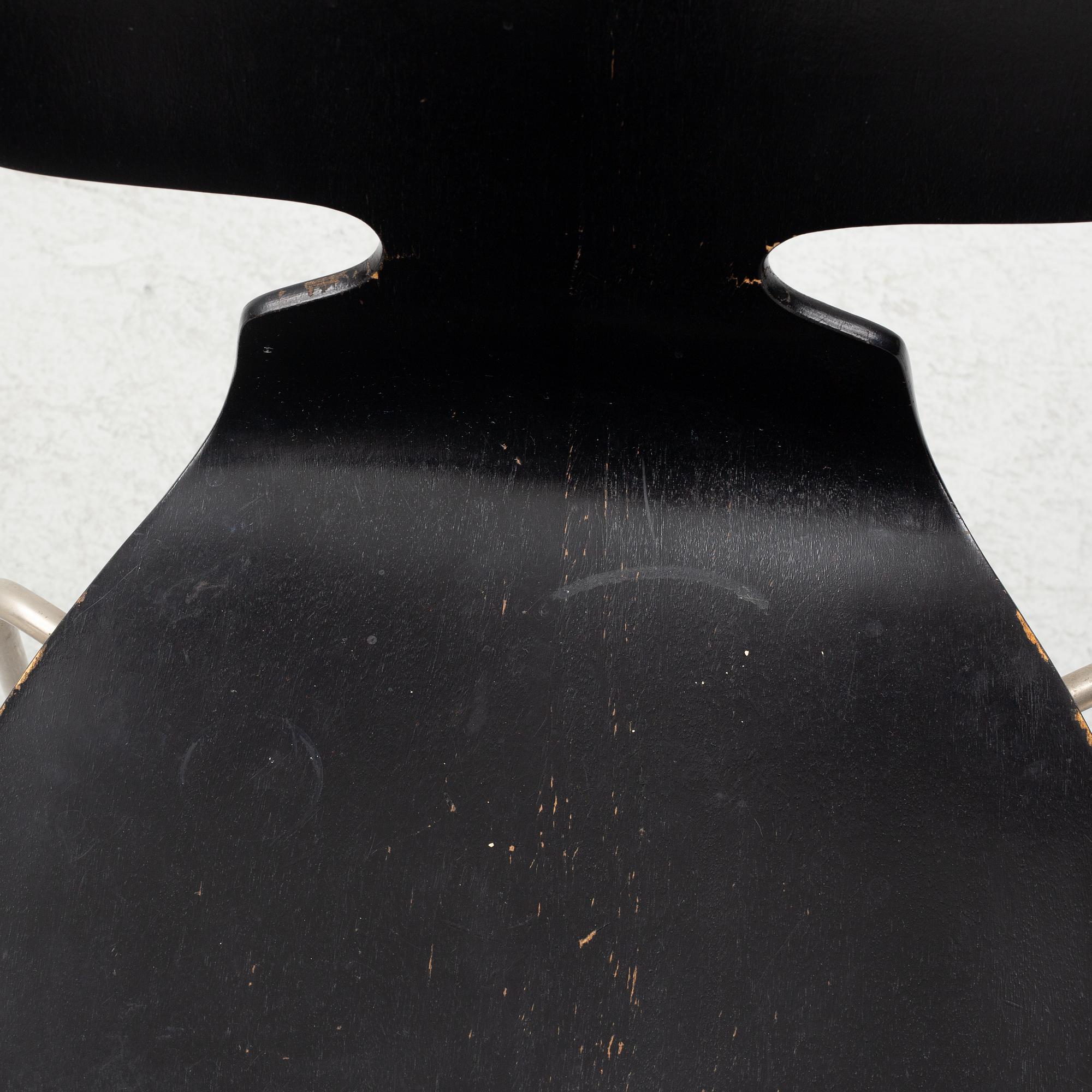 Arne Jacobsen,  four 'Ant', Fritz Hansen.