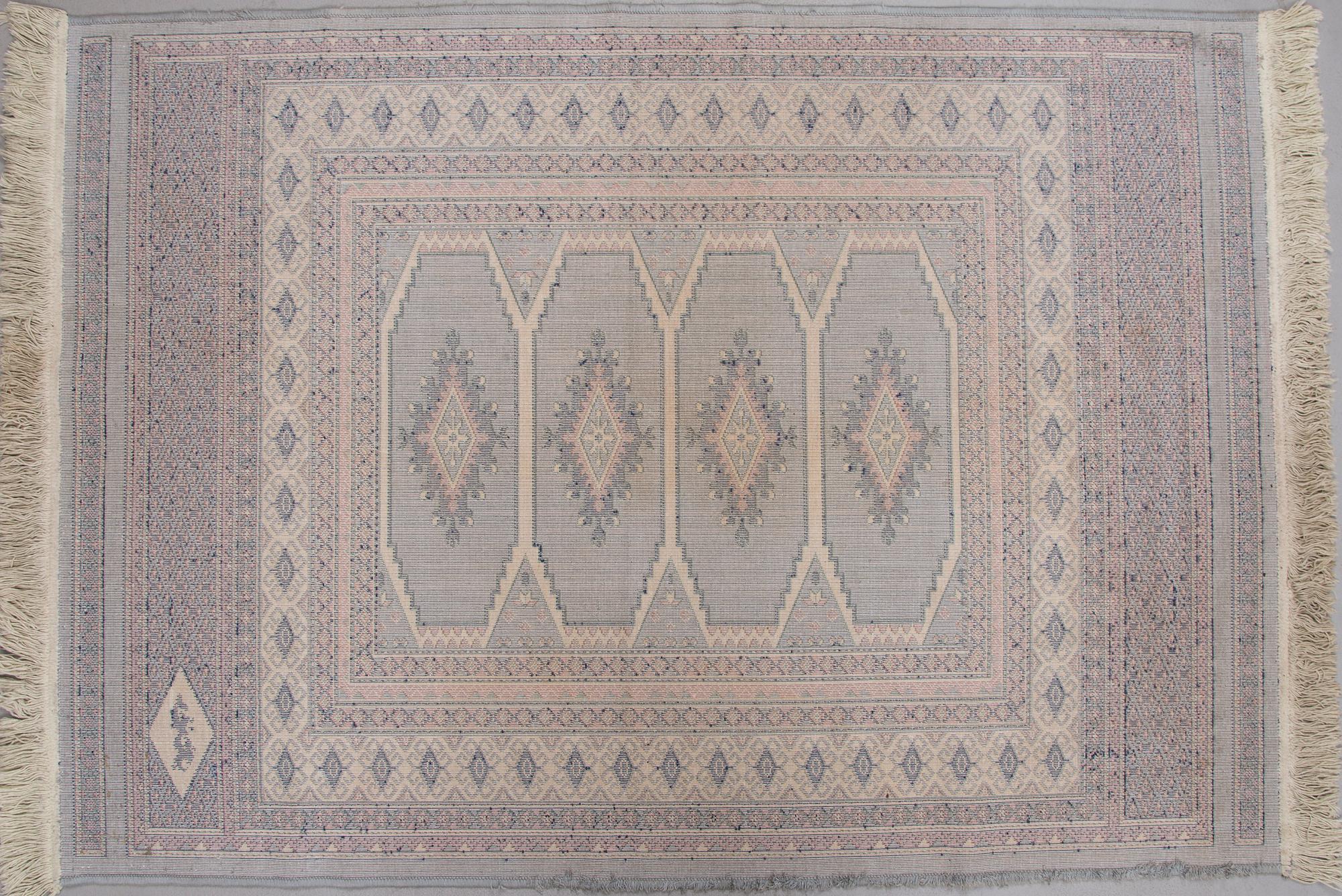 MATTA, signerad. Ca 140x99 cm.