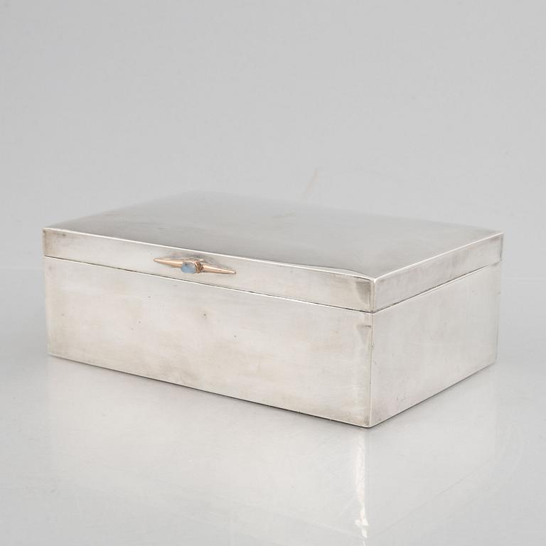 A Silver Jewellery Box by David Andersen & Co AB, Stockholm 1919.