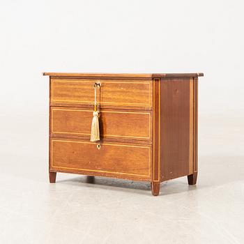 Miniature chest of drawers, early 20th century.