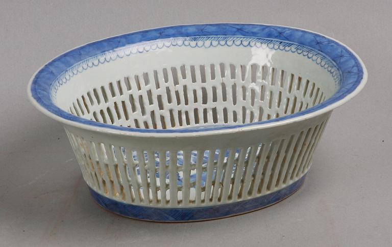 GALLERSKÅL, porslin, Kina, 1800-tal.