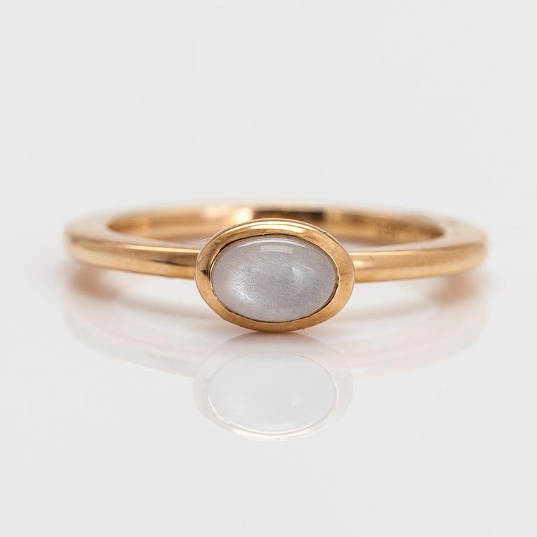 Efva Attling, an 18K 'Love bead ring' with moonstone.