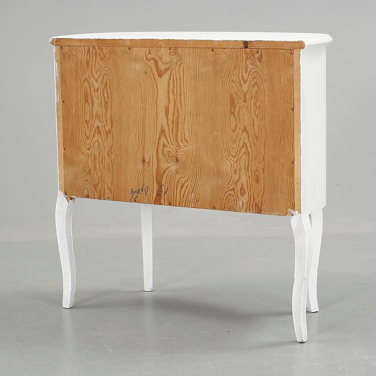 SÄNGBORD, 1900-talets första hälft.
