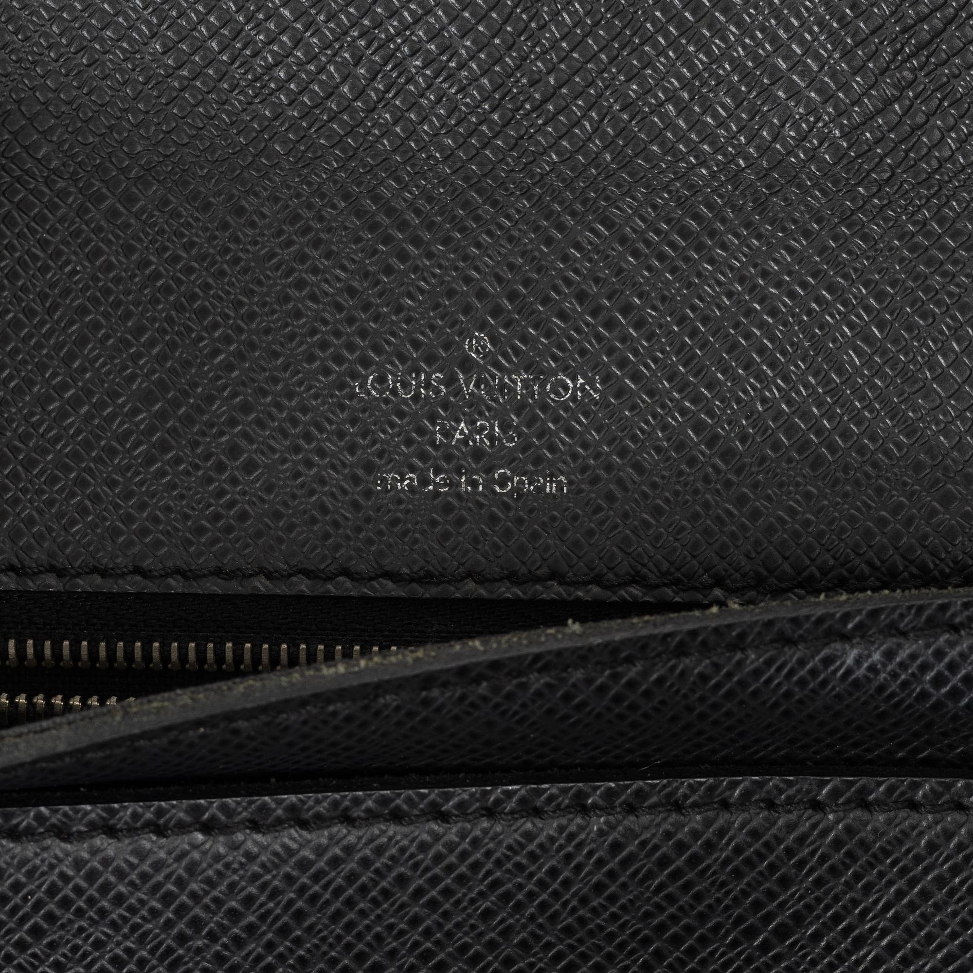 Louis Vuitton, A pochette, 2010.